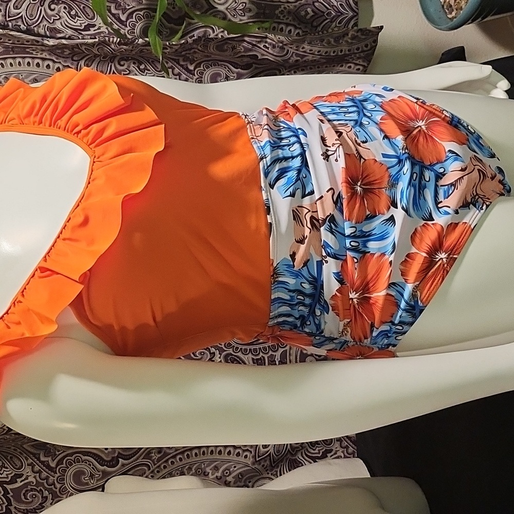 Plus Size v neck swimsuit